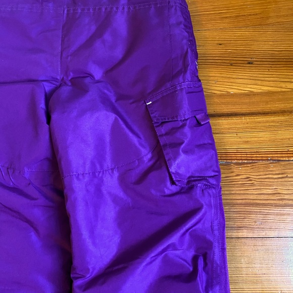 Snow Pants - Picture 4 of 9